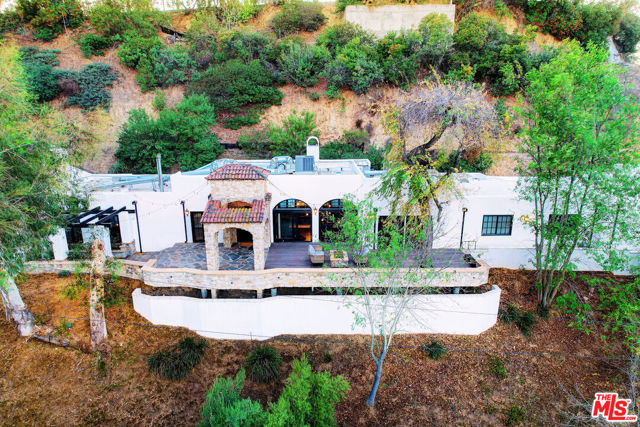 2570 Nichols Canyon Road, Los Angeles CA: https://media.crmls.org/mediaz/53f2b41b-327a-4bc6-a6f6-4cf8aa6382da.jpg