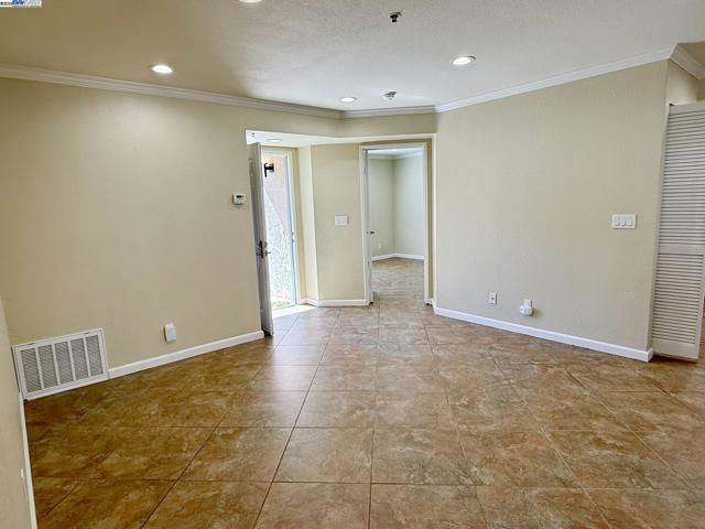 342 Chris Cmn, Livermore CA: https://media.crmls.org/mediaz/53f348ca-b9cd-496f-b67b-be421068f7dd.jpg