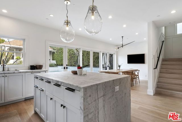 Image 10 of 54 For 2711 2nd Street
