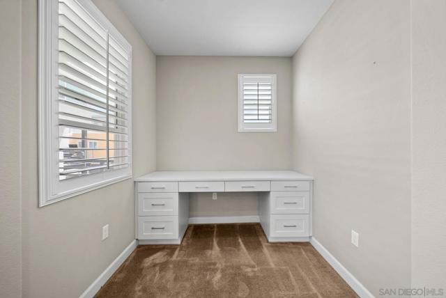 1956 Infinity Lane, Chula Vista CA: https://media.crmls.org/mediaz/53f5071c-ad03-4b2a-8a6d-82023ffdf775.jpg
