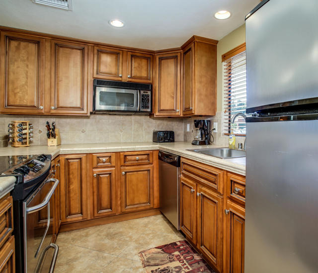 40553 Pebble Beach Circle, Palm Desert CA: https://media.crmls.org/mediaz/53f561ff-2bfd-4763-a689-06ce9d3fe7c5.jpg