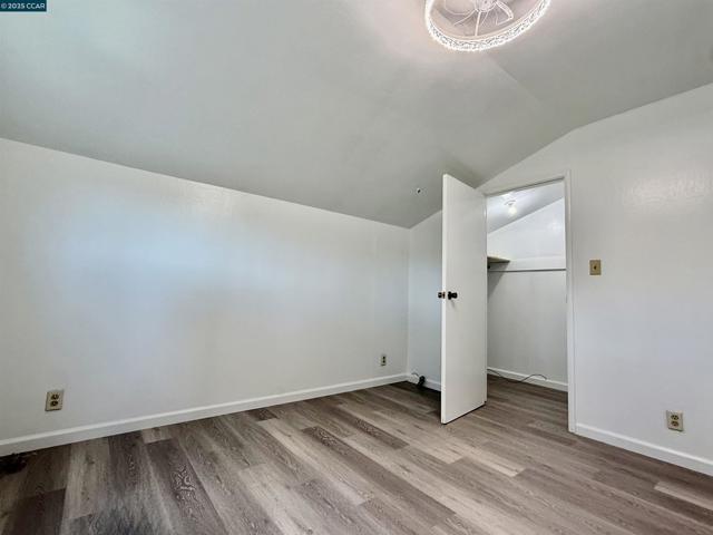 19 Flamingo Ct, American Canyon CA: https://media.crmls.org/mediaz/53f57513-9d3c-48fd-89ba-8c73d14e77d3.jpg