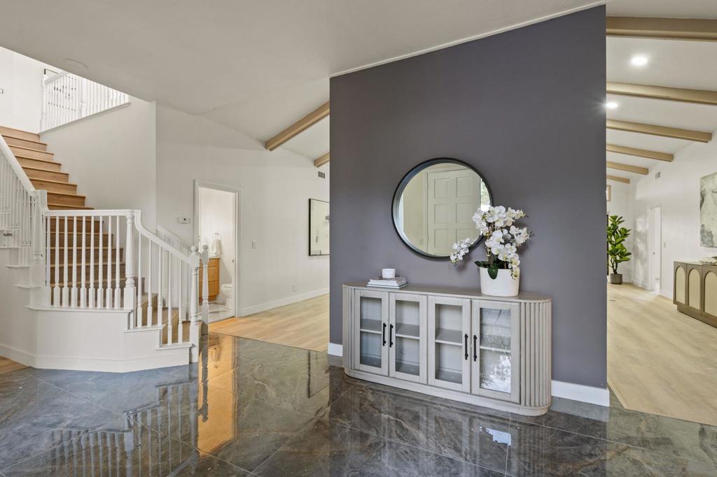 7001 Almaden Ln - photo 10