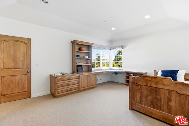 Image 26 of 42 For 3843 Rock Hampton Drive