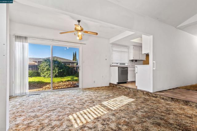 2924 N Francisco Way, Antioch CA: https://media.crmls.org/mediaz/53f6cb06-807a-4fff-a5e4-d29fb4a69cb2.jpg