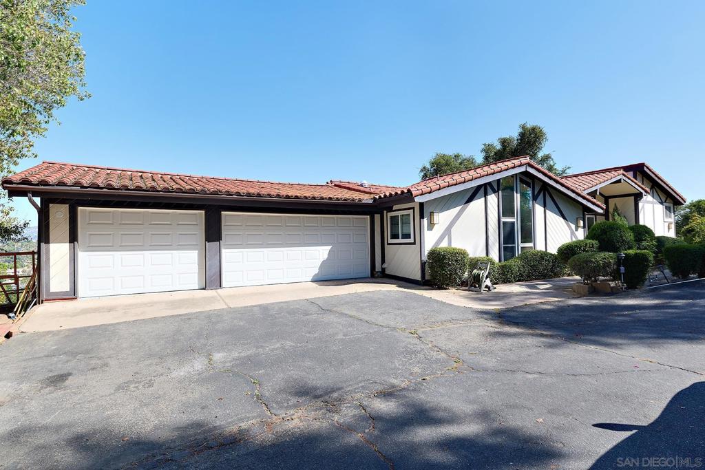 2448 Royal Crest - photo 6