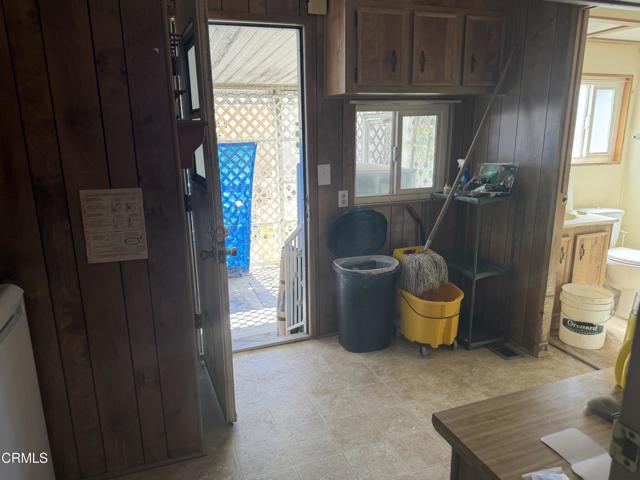 Detail Gallery Image 6 of 10 For 21 Poinsettia Gardens Dr #21,  Ventura,  CA 93004 - 2 Beds | 2 Baths