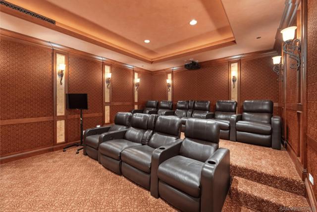 15707 Blue Crystal Trl, Poway CA: https://media.crmls.org/mediaz/53f7bc6b-96e4-471f-810e-37db6da39c96.jpg