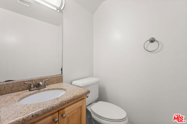 5312 Denny Avenue, 7 photo 16