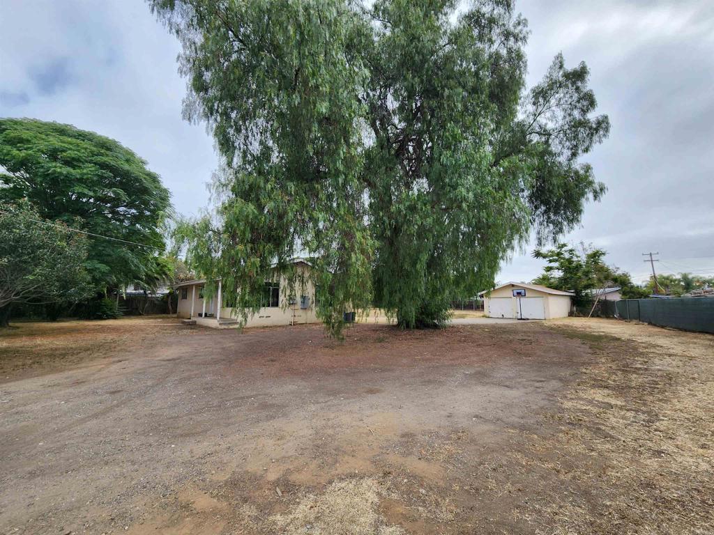 664 Fig St - photo 8