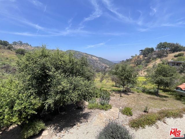 2373 Tuna Canyon Road, Topanga CA: https://media.crmls.org/mediaz/53f87d41-5a07-4a10-a2bd-dce538ef2770.jpg