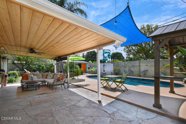 7761 Balcom Avenue, Reseda CA: https://media.crmls.org/mediaz/53f88c23-f4bf-4659-811b-f649b8fae025.jpg