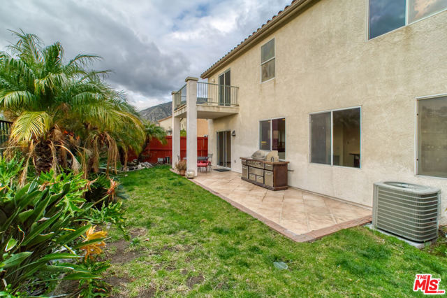 13103 Angeles Trail Way, Sylmar CA: https://media.crmls.org/mediaz/53f93d27-08ab-450b-902d-7aea640295f3.jpg