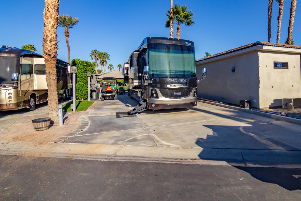 80394 Avenue 48 #250