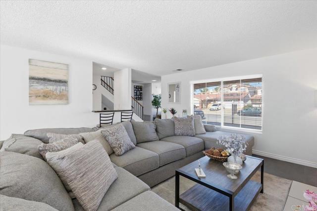 Detail Gallery Image 7 of 33 For 23587 Parkland Ave, Moreno Valley,  CA 92557 - 3 Beds | 2/1 Baths