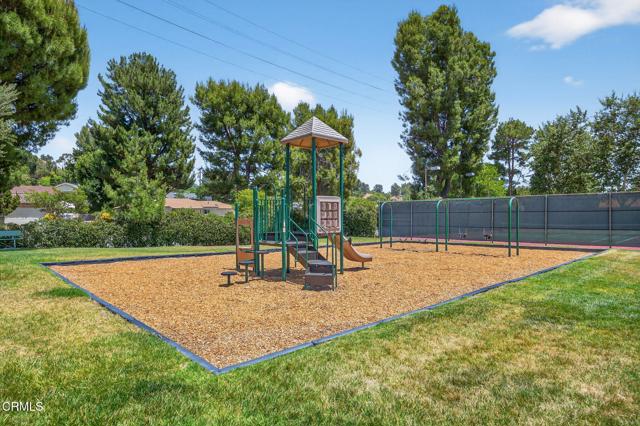 27127 Rio Bosque Drive, Valencia CA: https://media.crmls.org/mediaz/53f9fc81-b1ae-4d5c-ab59-1dd1b18ed267.jpg