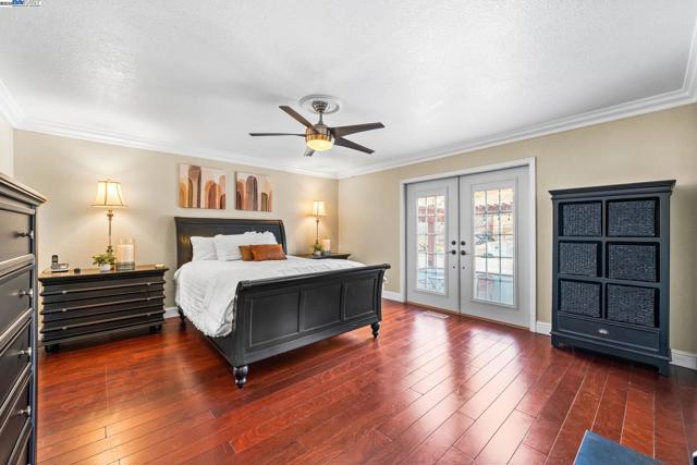 26928 Palomares Rd, Castro Valley CA: https://media.crmls.org/mediaz/53fb0676-9cbf-4da1-b95e-2a12fb19b7ce.jpg