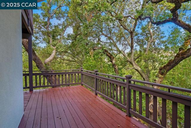 921 Foye Drive, Lafayette CA: https://media.crmls.org/mediaz/53fc0540-78e3-4fc6-ba5d-75dcc8c6ed56.jpg