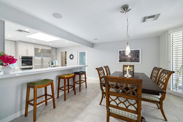 66 Dartmouth Drive, Rancho Mirage CA: https://media.crmls.org/mediaz/53fc841a-dc65-4f8e-88f2-91f93189989e.jpg