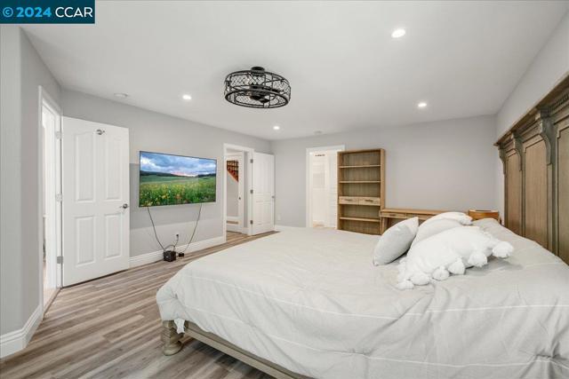 Image 45 of 59 For 4992 Fraga Rd