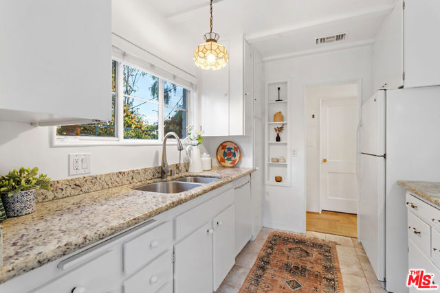 5112 Village photo 16