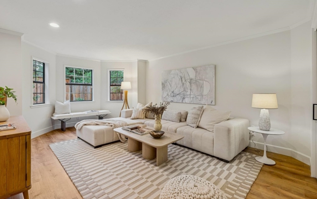 Image 36 of 58 For 3938 Oakmore Rd