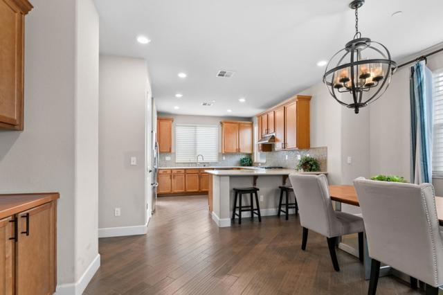 1038 Giacomo Lane, San Jose CA: https://media.crmls.org/mediaz/53fe4e9f-1658-4a18-ae54-198f3632cdec.jpg