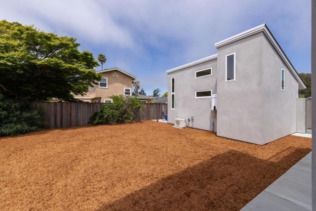 355 30th Avenue, Santa Cruz CA: https://media.crmls.org/mediaz/53fe5b57-b27d-4828-81ba-ec0286b96204.jpg