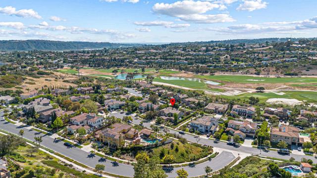 6839 Helenite Pl, Carlsbad CA: https://media.crmls.org/mediaz/53fe5ef2-b8b5-48b2-b574-13a93cffde5f.jpg