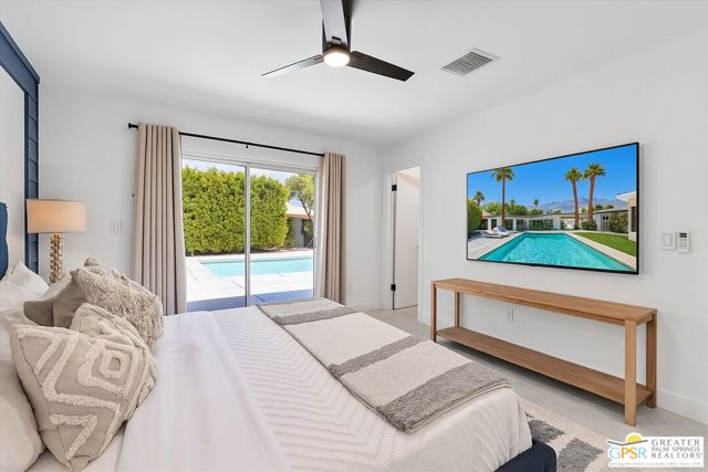 2092 N San Antonio Road, Palm Springs CA: https://media.crmls.org/mediaz/53feb487-5fdf-43dd-92a6-e4ddf723ba11.jpg