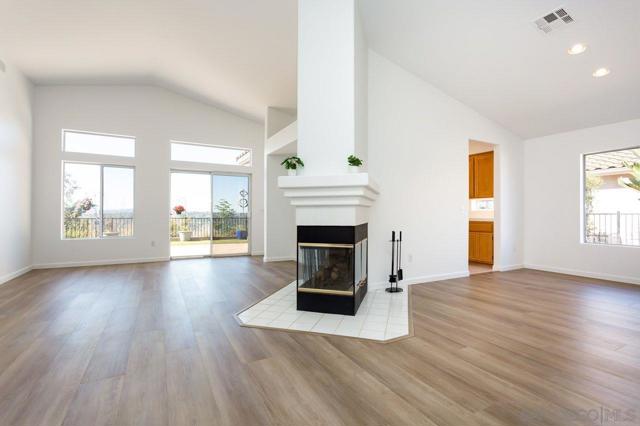 2334 Columbine Dr, Alpine CA: https://media.crmls.org/mediaz/53ffa768-2471-448b-b0cc-048f01ec40ec.jpg