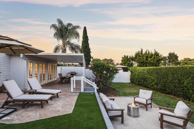 4971 Twain Ave, San Diego CA: https://media.crmls.org/mediaz/54002dc1-d5f7-4ac1-8832-f9f1f6ad5f72.jpg