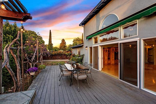 3171 Verdant Way, San Jose CA: https://media.crmls.org/mediaz/54013df4-2396-42fd-9b19-54fec5091566.jpg