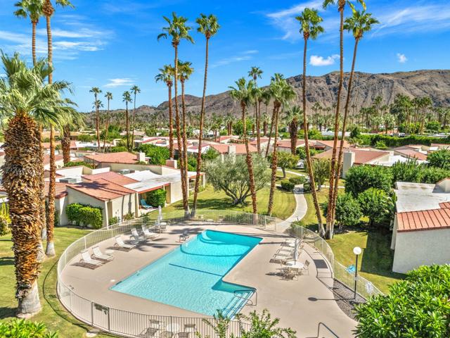 2077 S Caliente Drive, Palm Springs CA: https://media.crmls.org/mediaz/54014e4c-ac85-4ff4-902a-e5e203f8a793.jpg