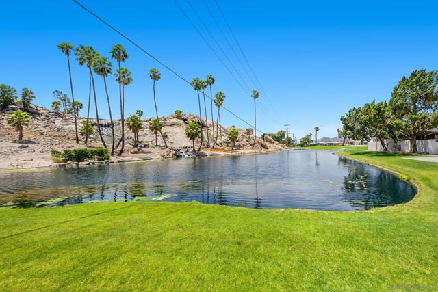5001 W Florida Avenue, Hemet CA: https://media.crmls.org/mediaz/5402602e-76a8-4681-b52e-272ec45f9e36.jpg