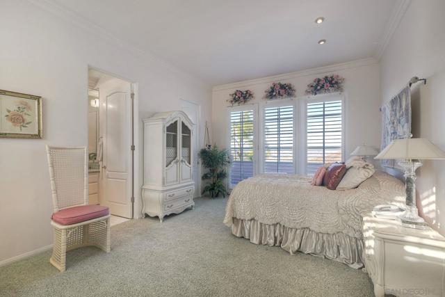 13455 Old Winery Road, Poway CA: https://media.crmls.org/mediaz/54028800-4254-47af-bb96-46259b71aac6.jpg