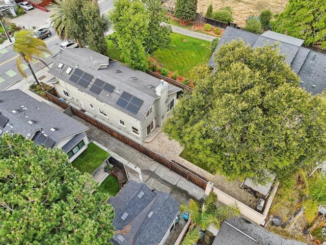 731 Calderon Avenue, Mountain View CA: https://media.crmls.org/mediaz/54028cf3-73d1-43ed-ae01-c74e8100b4e5.jpg