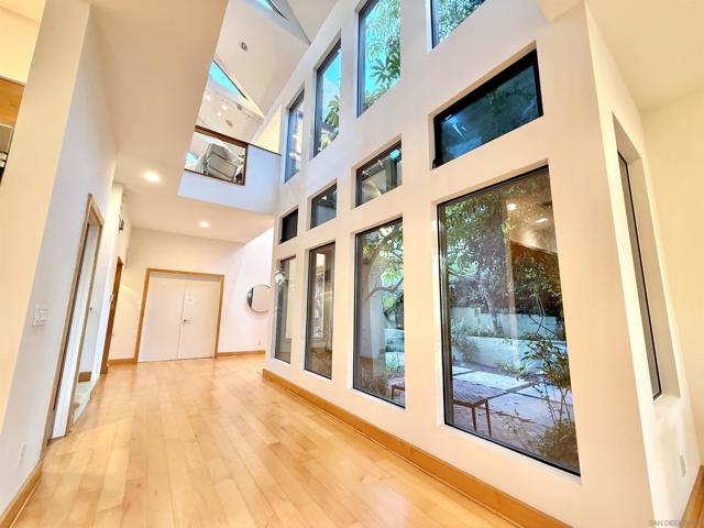 3566 Albatross St, San Diego CA: https://media.crmls.org/mediaz/54045e33-55ca-4709-8ac5-ea93ba1773c3.jpg