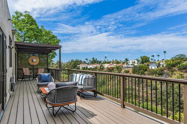 4576 44th Street, San Diego CA: https://media.crmls.org/mediaz/54056363-0436-4fe6-b93d-e831e3155703.jpg