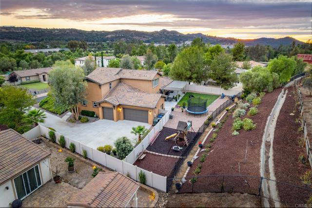 Detail Gallery Image 38 of 52 For 14128 Winged Foot Cir, Valley Center,  CA 92082 - 5 Beds | 4/1 Baths