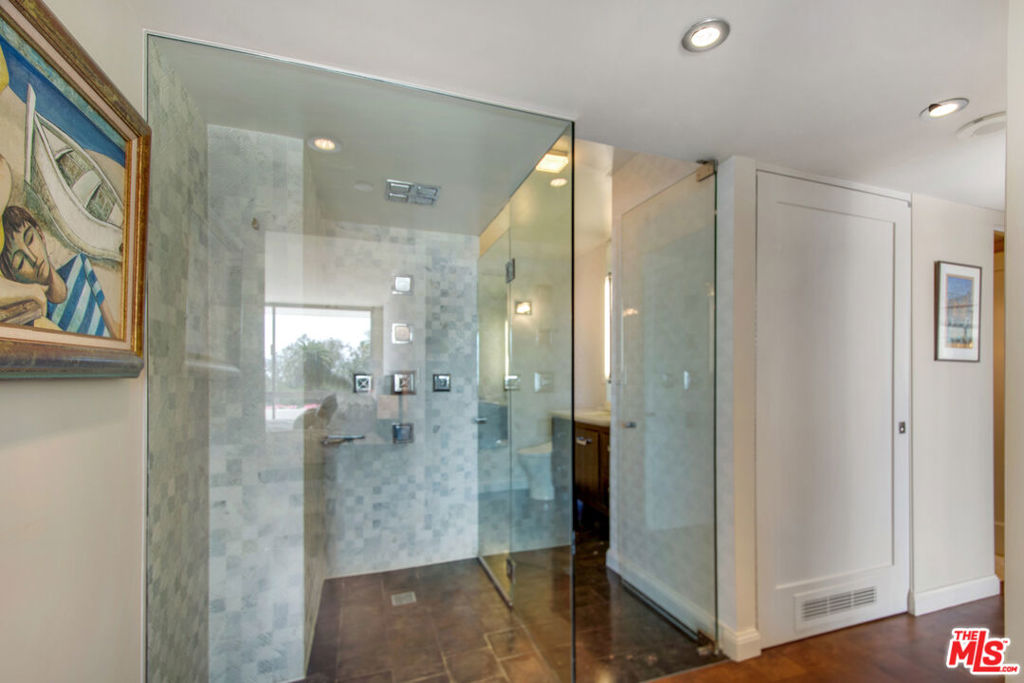 MLS #25601667 image #26