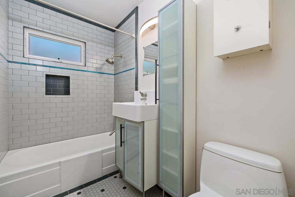 1530 Upas Street - photo 20
