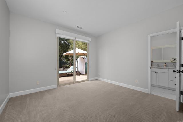 1779 Foothill View Place, Escondido CA: https://media.crmls.org/mediaz/5405df8f-c2de-417d-882f-6388a1c3fee1.jpg