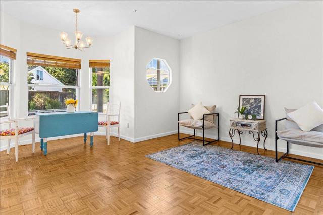 18 Suffield Circle, Salinas CA: https://media.crmls.org/mediaz/5407a16a-e2fc-412d-be2e-b073916bc4e8.jpg