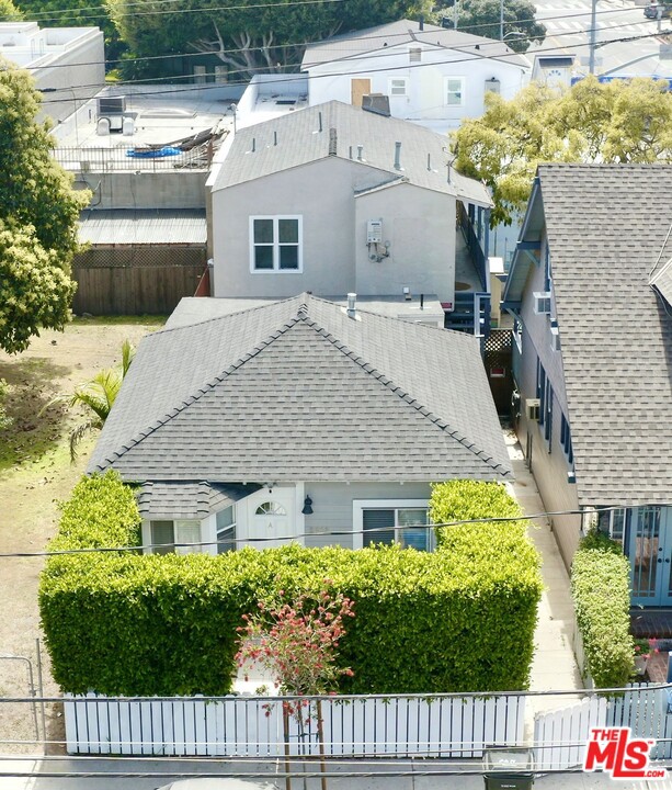 2618 2Nd Street Santa Monica, California SEE OM IN DOCS SECTION OF LISITNG. 2618 2nd Street is a turnkey three-unit complex comprised of two buildings: A 910-square foot freestanding bungalow constructed in 1907 and a 1,456-square foot two-unit building constructed in 1928. All the units are large 2bed+2bath units. Both buildings are walk-up buildings situated on a 2,502-square-foot lot. Each unit has its own private entrance. All of the units have been meticulously upgraded with upscale finishes and appliances. Each unit is equipped with a tankless hot water heater, dishwasher, and stackable washers and dryers. An investor will enjoy significant cashflow from day one. The location and unit types will allow an investor to increase rents as units become vacant. Parking is provided on street with permits. Each of the units are separately metered for gas and electricity. The plumbing has been updated to all-copper plumbing.