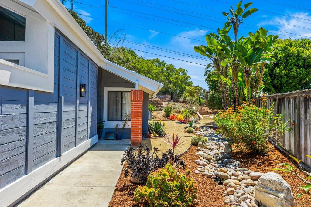 1141 Cerro Largo Dr - photo 3