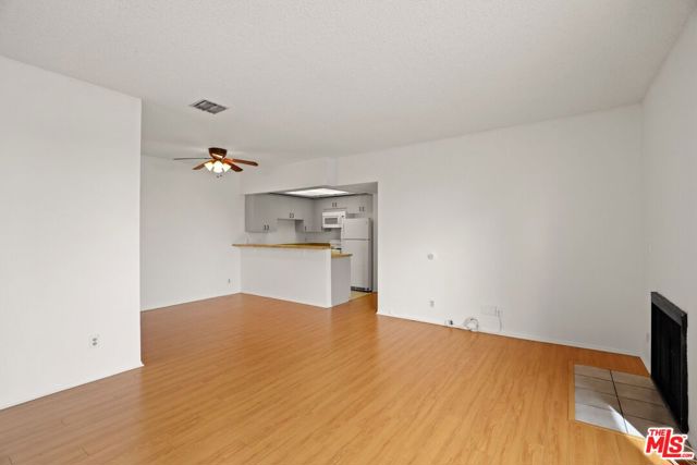 1920 Overland Avenue, Los Angeles CA: https://media.crmls.org/mediaz/540a2355-ae9a-4f56-800d-972ff8d083cd.jpg