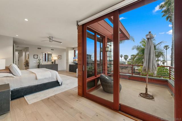 257 Playa Del Sur, La Jolla CA: https://media.crmls.org/mediaz/540b4c09-bb4b-4839-ab1b-1a82fd37fa2b.jpg