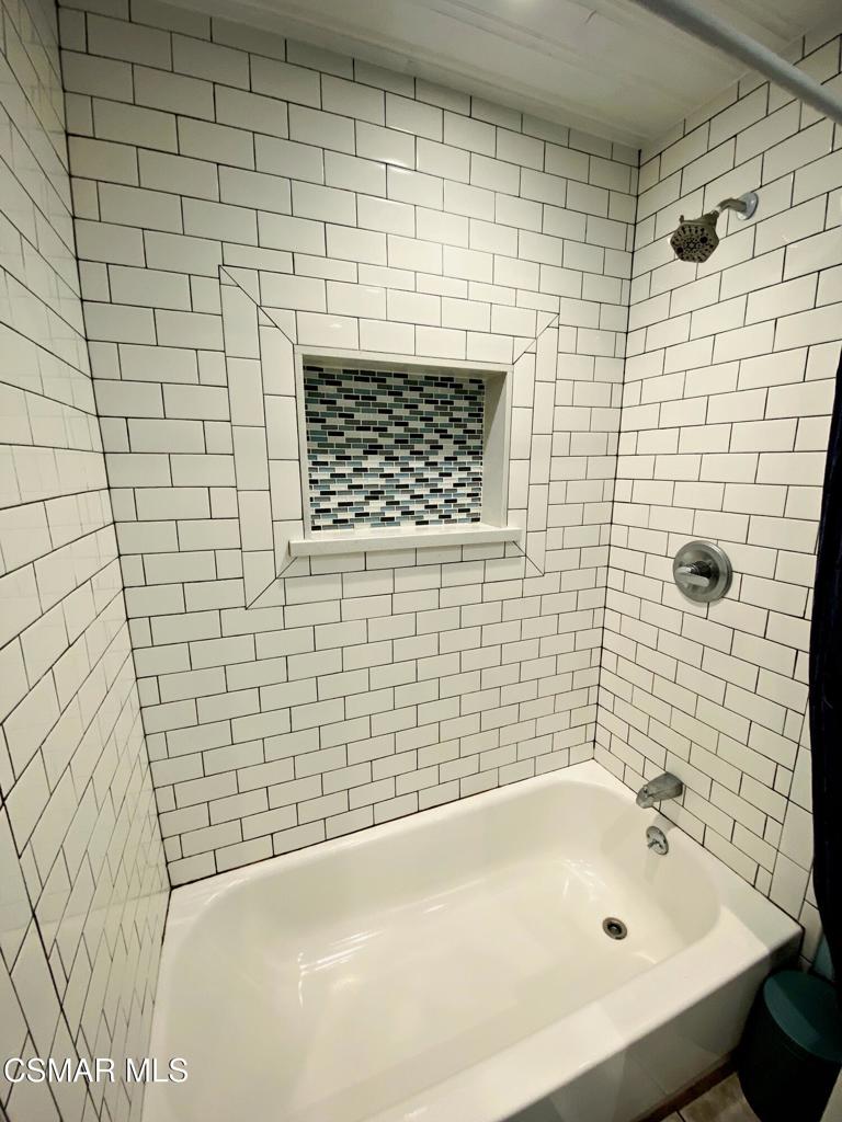 https://media.crmls.org/mediaz/540b8bcb-b615-4d8a-b2b3-a8748aae5f47.jpg?preset=X-Large