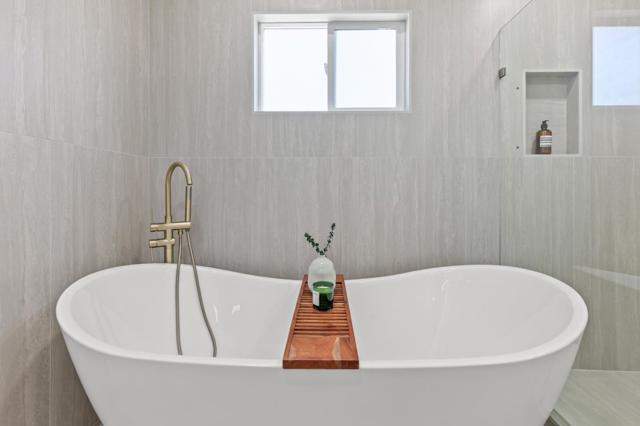 4035 W Rincon Avenue, Campbell CA: https://media.crmls.org/mediaz/540c286d-d3f1-4c67-abcf-9d43c1c590e4.jpg
